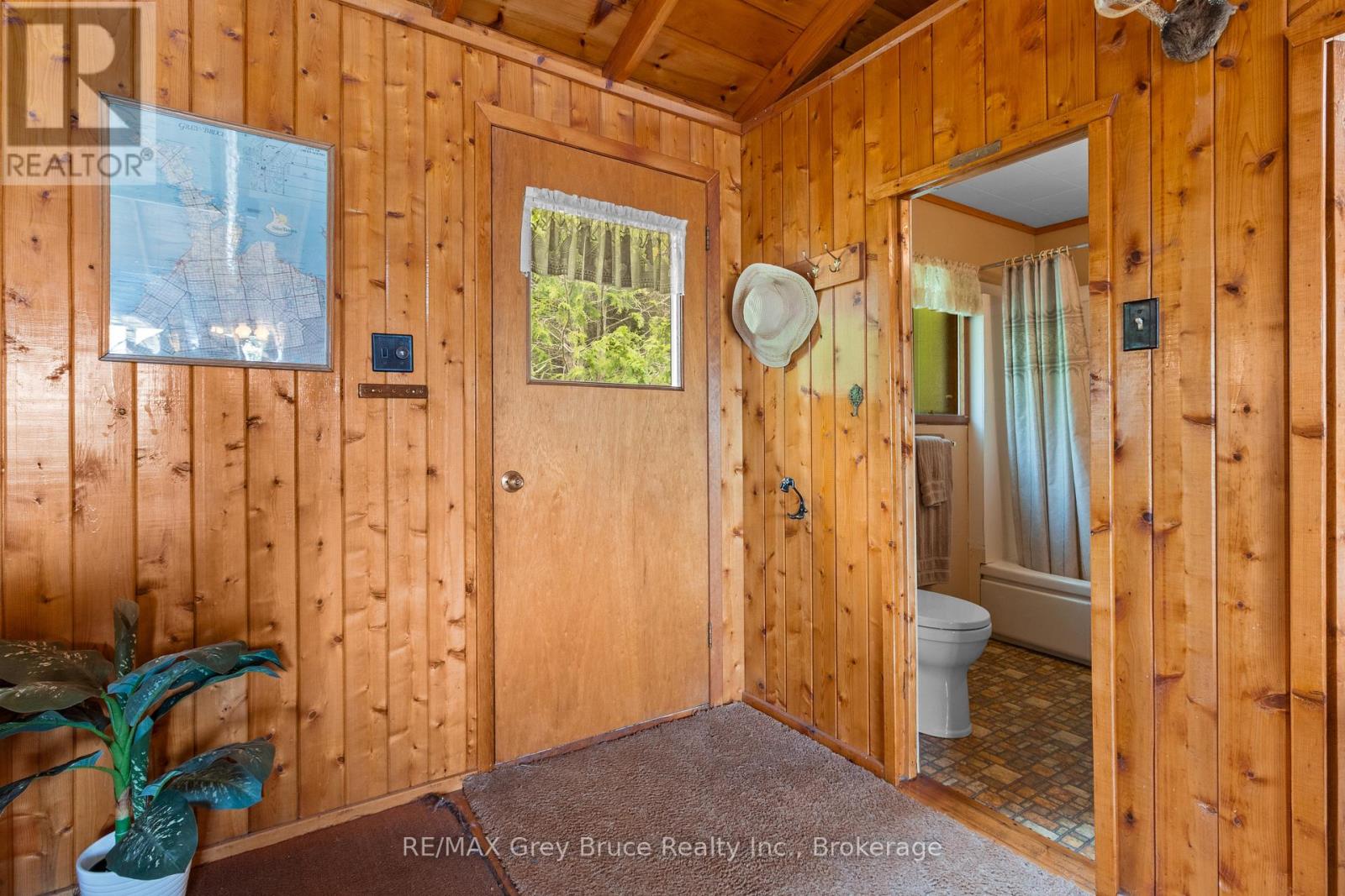 263 Eagle Road, Northern Bruce Peninsula, Ontario N0H 2R0 - Photo 9 - X13623496