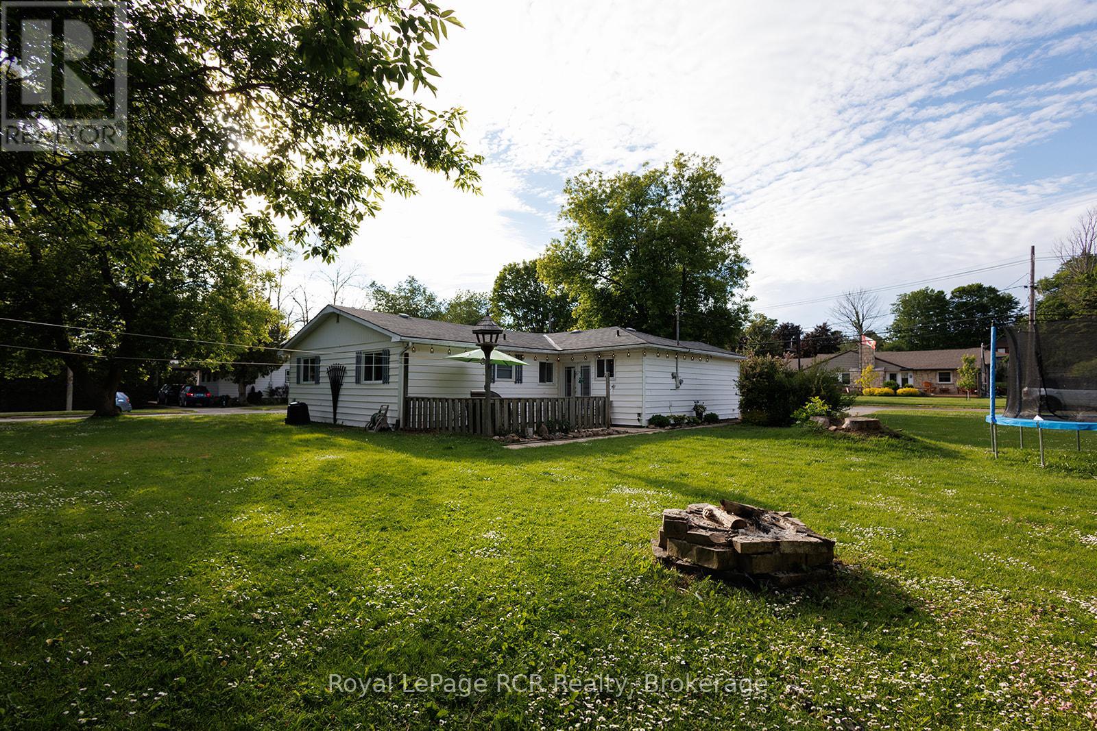 223 DIVISION STREET, South Bruce Peninsula, Ontario