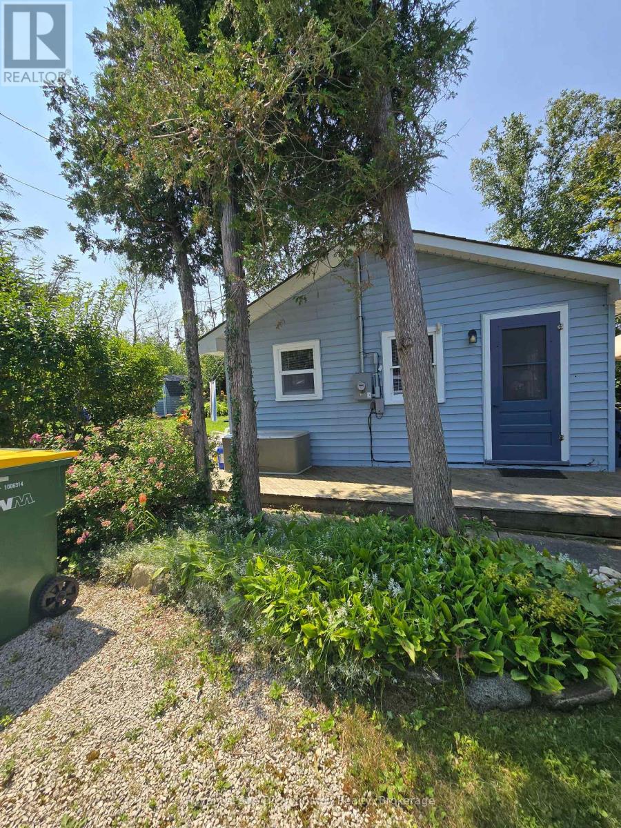 499 Bruce Road 13 Road, Native Leased Lands, Ontario N0H 2L0 - Photo 1 - X13626662