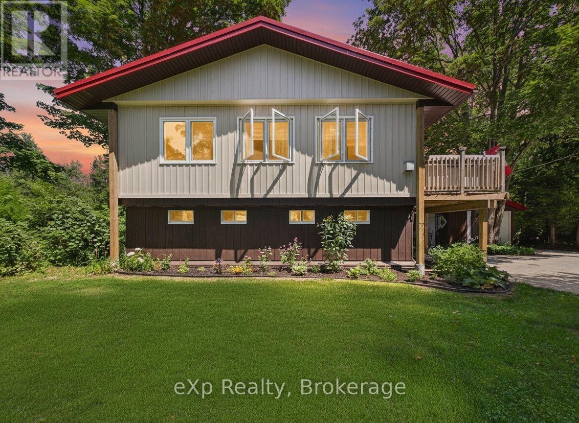 330 Tyendinaga Drive, Saugeen Shores, Ontario N0H 2L0 - Photo 2 - X13638096