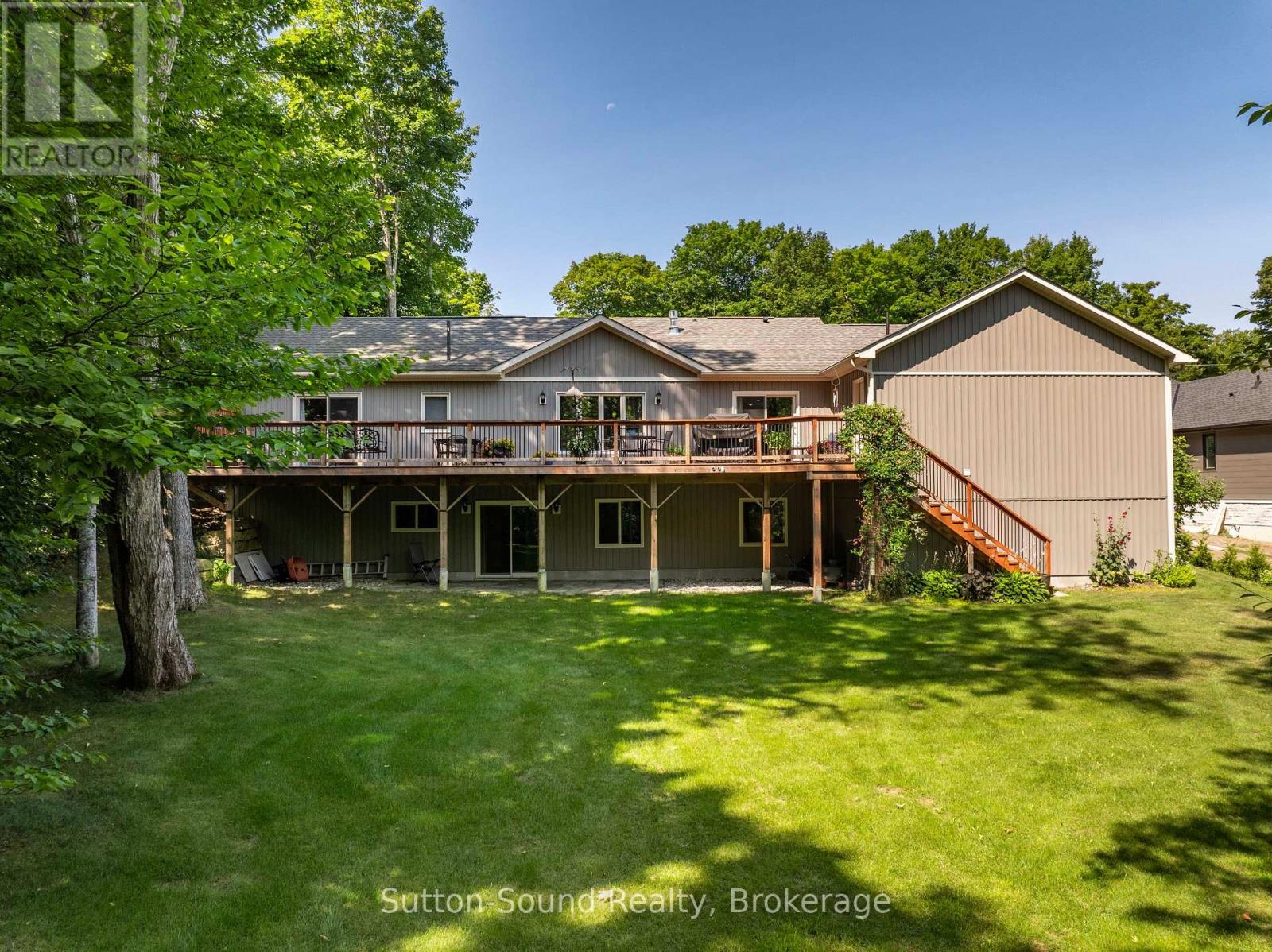 90 Graham Crescent, South Bruce Peninsula, Ontario N0H 2G0 - Photo 2 - X13643894