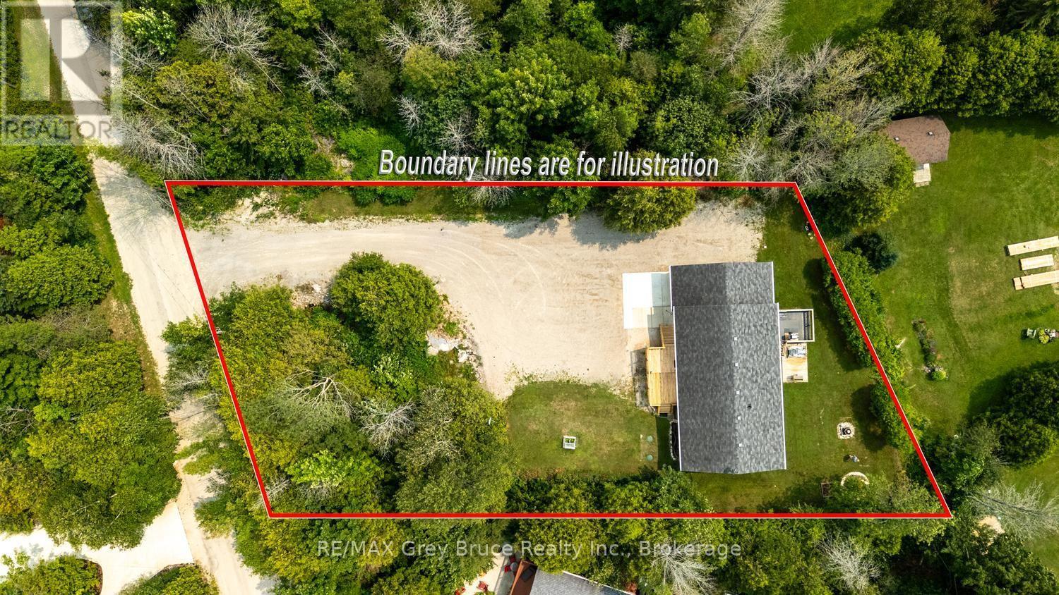 20 Hector Street, South Bruce Peninsula, Ontario N0H 2T0 - Photo 3 - X13645264