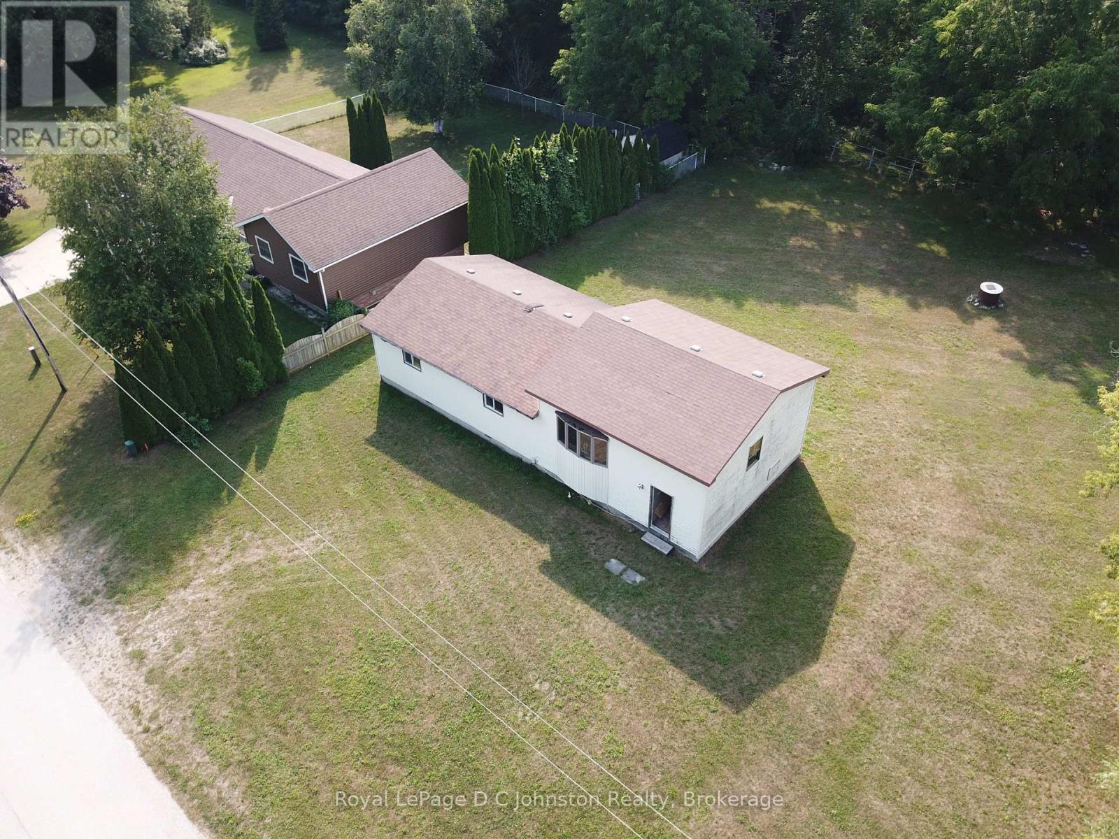 270 Edward Street, Saugeen Shores, Ontario N0H 2L0 - Photo 4 - X13646126