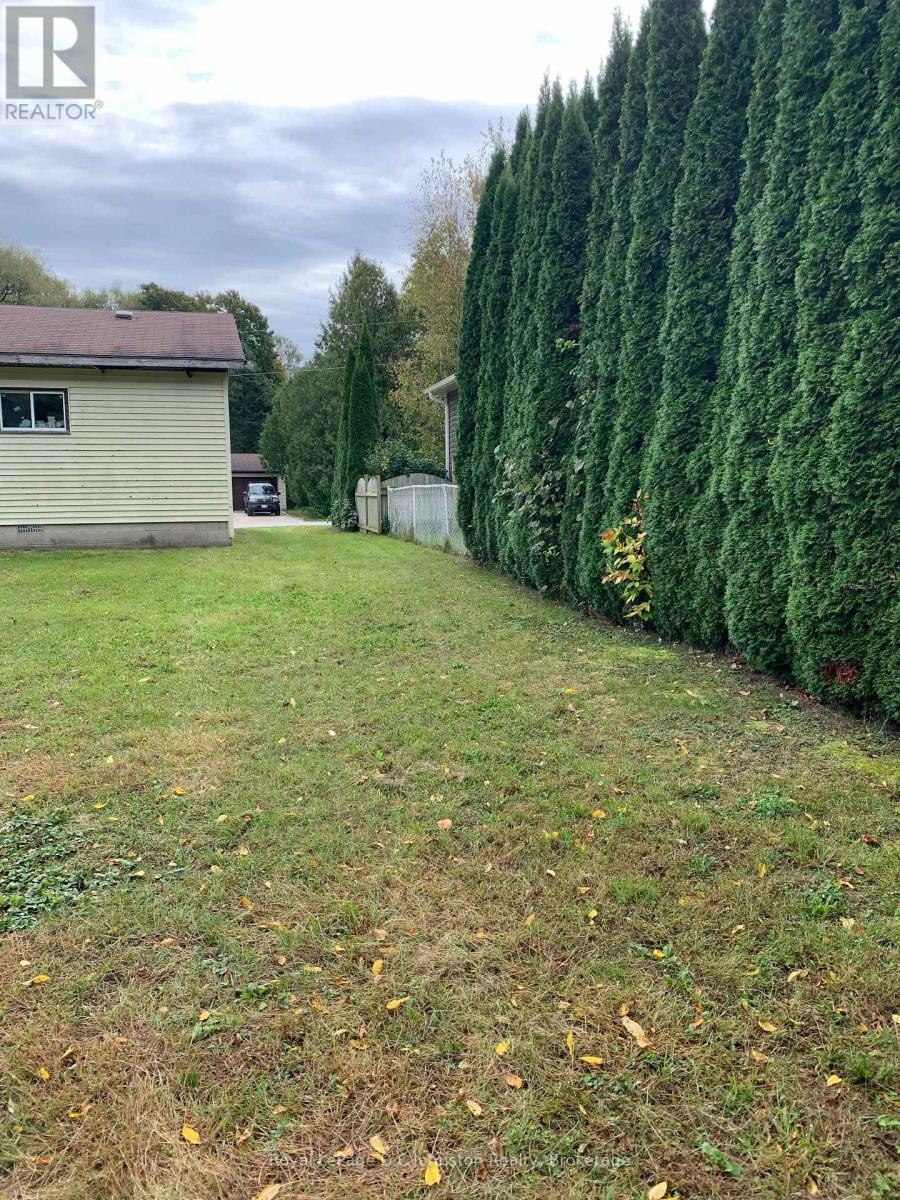 270 Edward Street, Saugeen Shores, Ontario N0H 2L0 - Photo 8 - X13646126