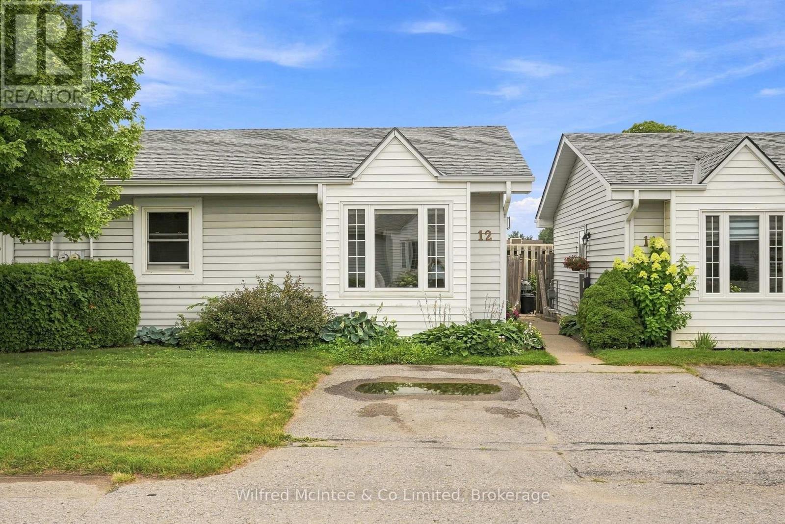 12 - 303 Waterloo Street, Saugeen Shores, Ontario N0H 2C1 - Photo 3 - X13657498