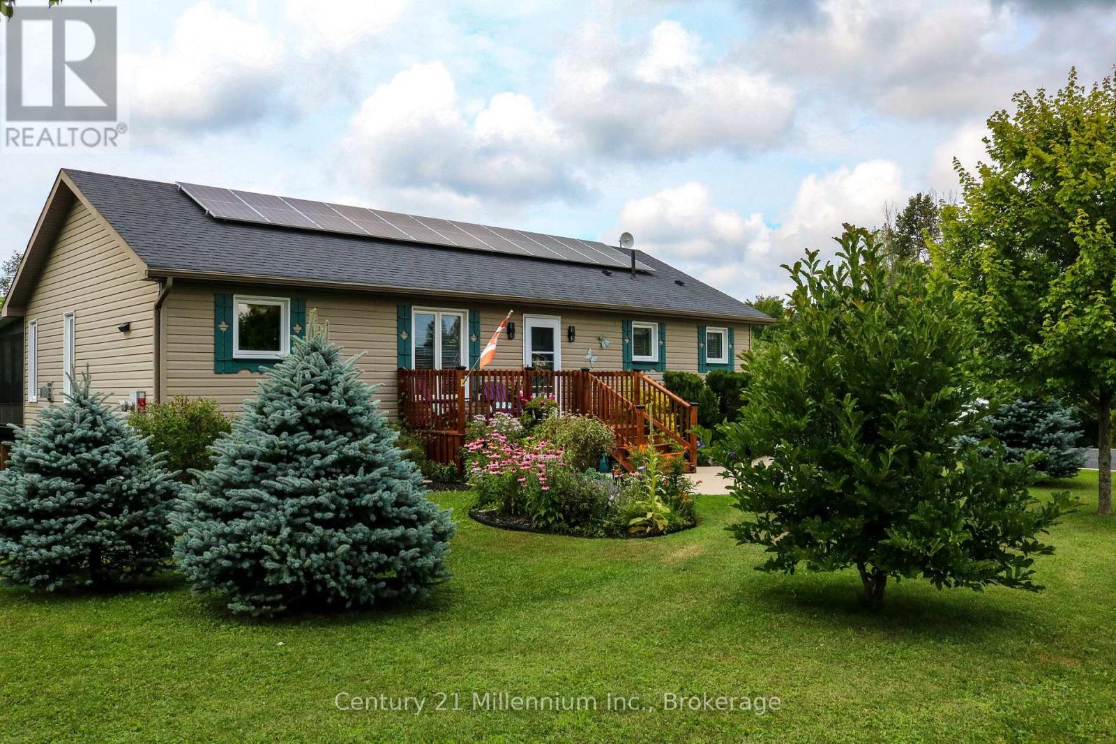126 Almur Drive, Georgian Bluffs, Ontario N0H 2T0 - Photo 2 - X13658938