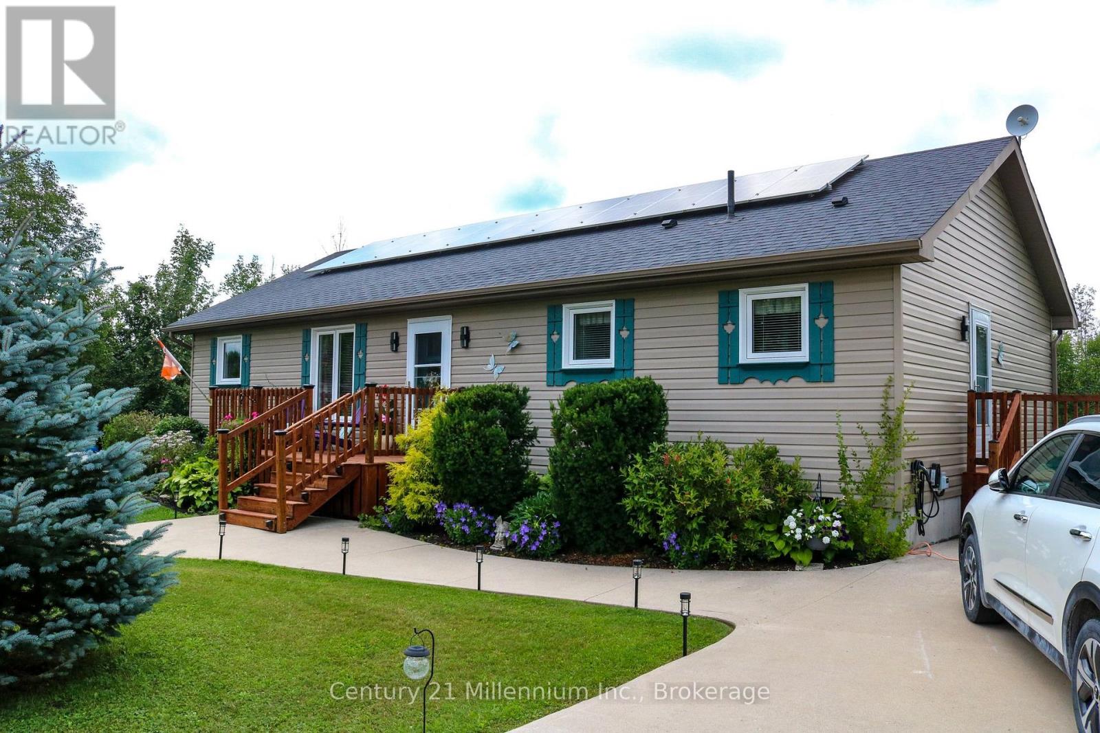 126 Almur Drive, Georgian Bluffs, Ontario N0H 2T0 - Photo 4 - X13658938