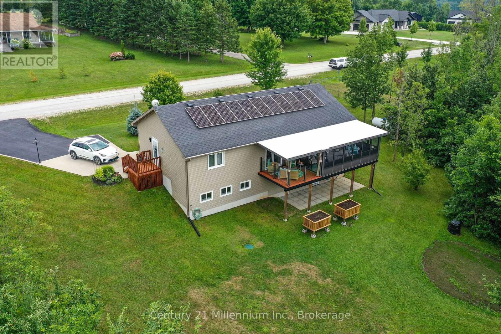 126 Almur Drive, Georgian Bluffs, Ontario N0H 2T0 - Photo 9 - X13658938