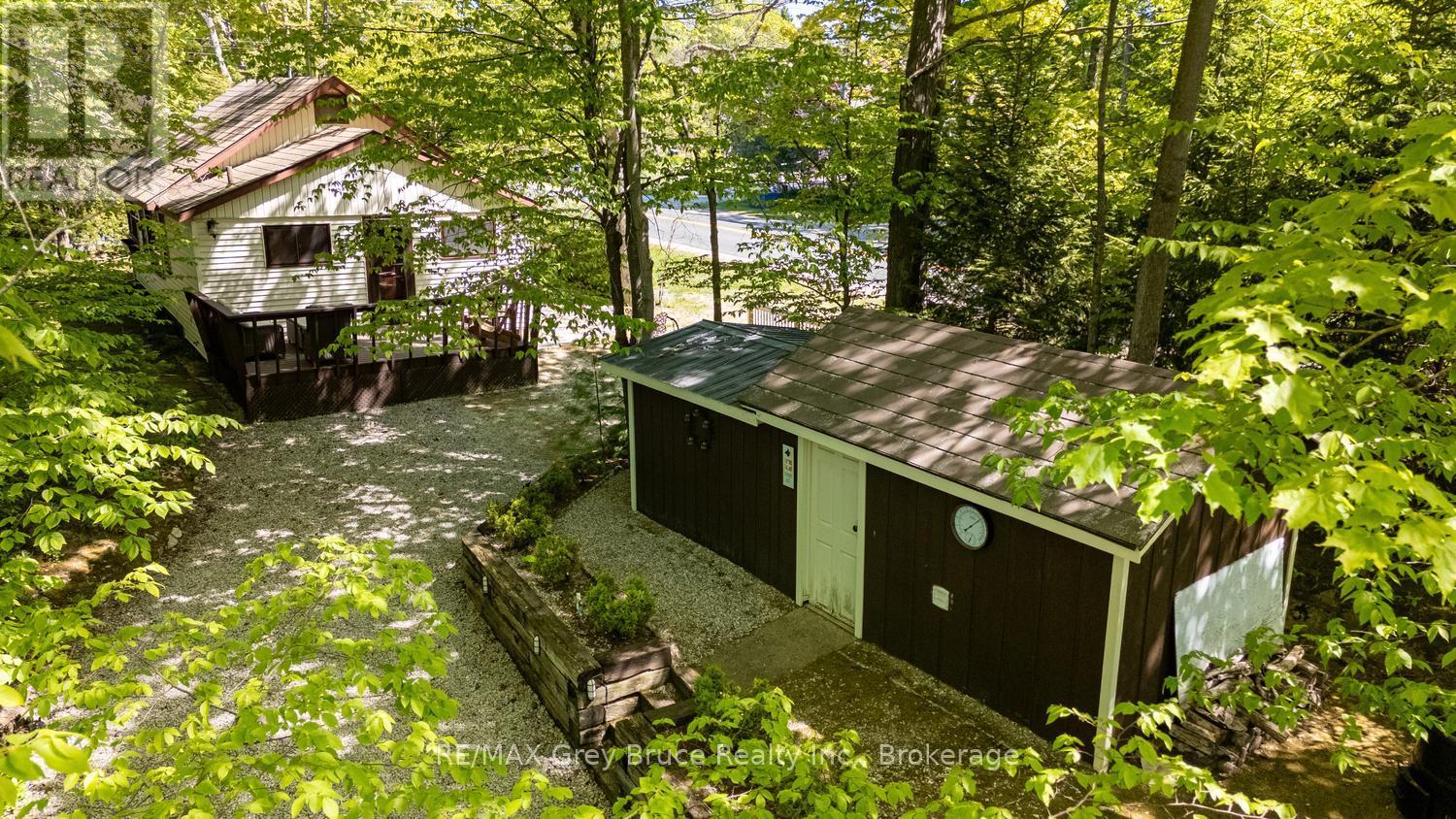 112 Symon Avenue, South Bruce Peninsula, Ontario N0H 2T0 - Photo 1 - X13660542