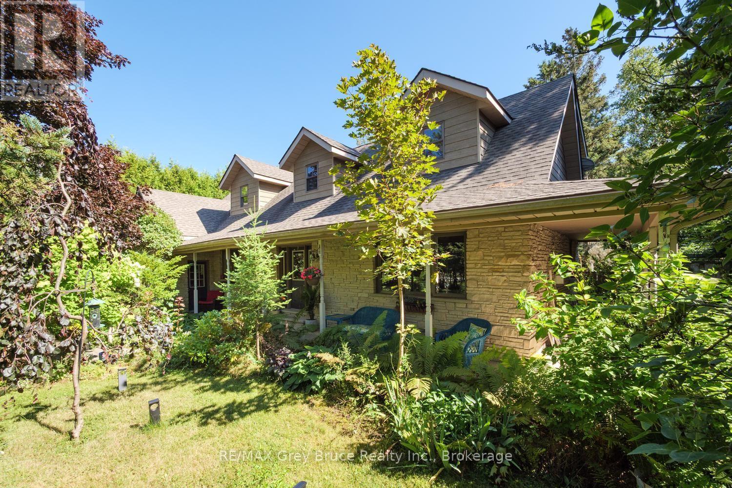 6 Kirkland Place, South Bruce Peninsula, Ontario N0H 2G0 - Photo 1 - X13664184