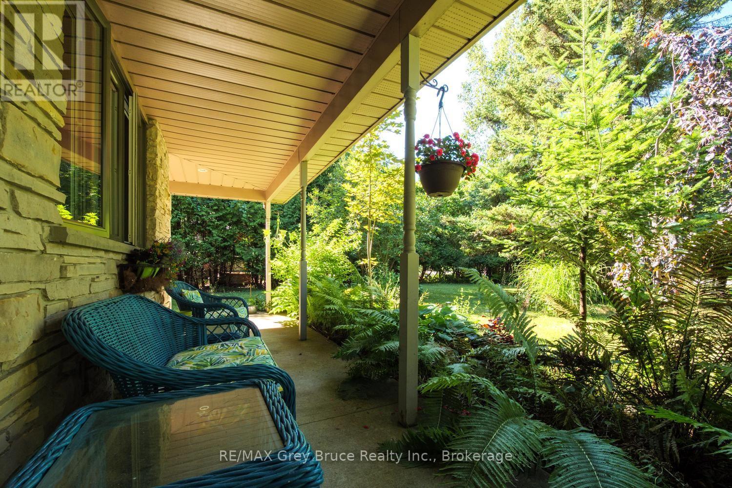 6 Kirkland Place, South Bruce Peninsula, Ontario N0H 2G0 - Photo 5 - X13664184