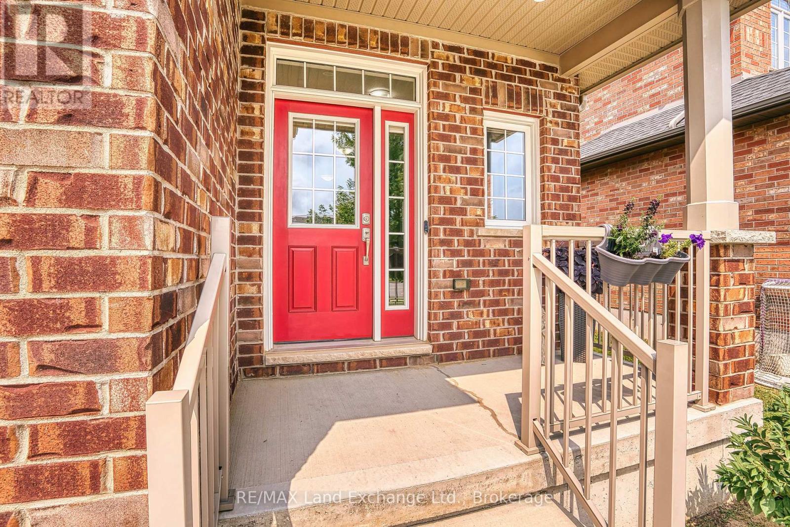 471 Devonshire Road, Saugeen Shores, Ontario N0H 2C6 - Photo 3 - X13671376