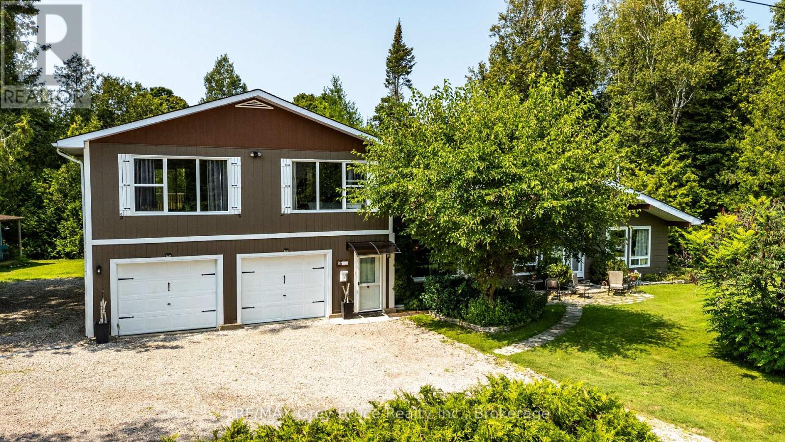 46 Shamrock Boulevard, South Bruce Peninsula, Ontario N0H 2T0 - Photo 2 - X13674582