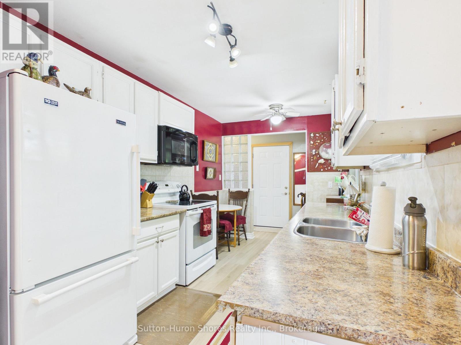 793 Ruby Street, Saugeen Shores, Ontario N0H 2C4 - Photo 5 - X13674672