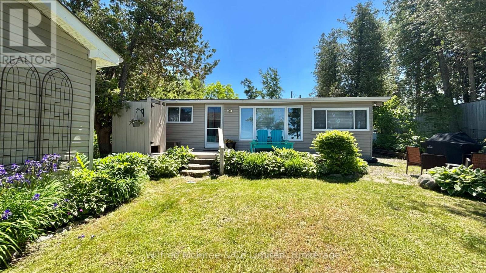 537 Bruce Road 13 Road, Native Leased Lands, Ontario N0H 2L0 - Photo 2 - X13678296