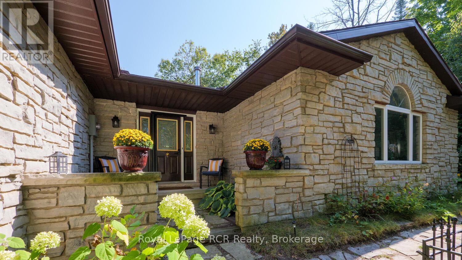 55 Shamrock Boulevard, South Bruce Peninsula, Ontario N0H 2T0 - Photo 4 - X13679950