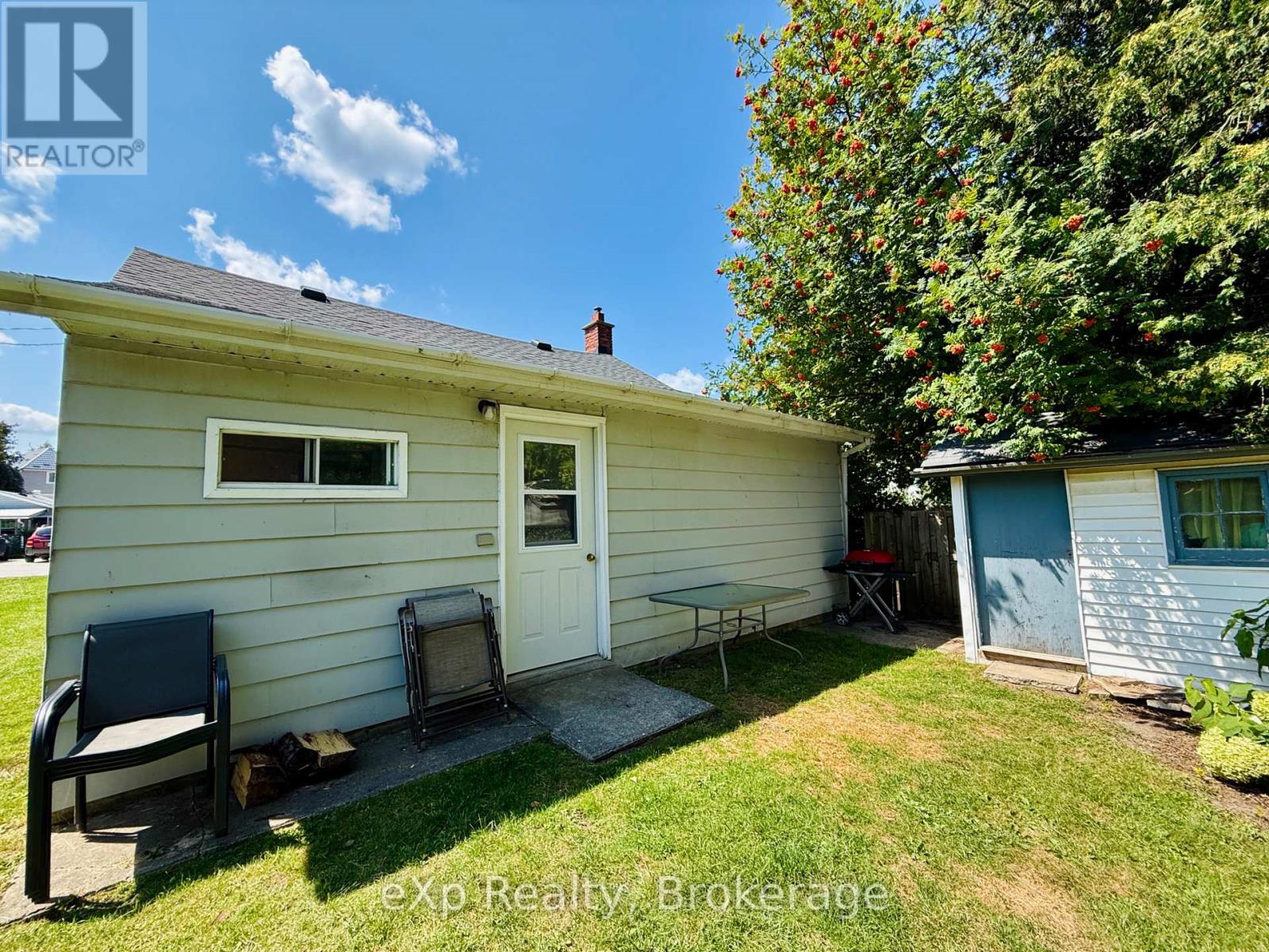177 Elgin Street, Saugeen Shores, Ontario N0H 2C0 - Photo 3 - X13680288