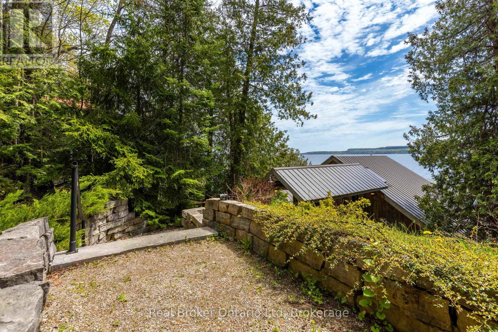 574 Mallory Beach Road, South Bruce Peninsula, Ontario N0H 2T0 - Photo 4 - X13682406