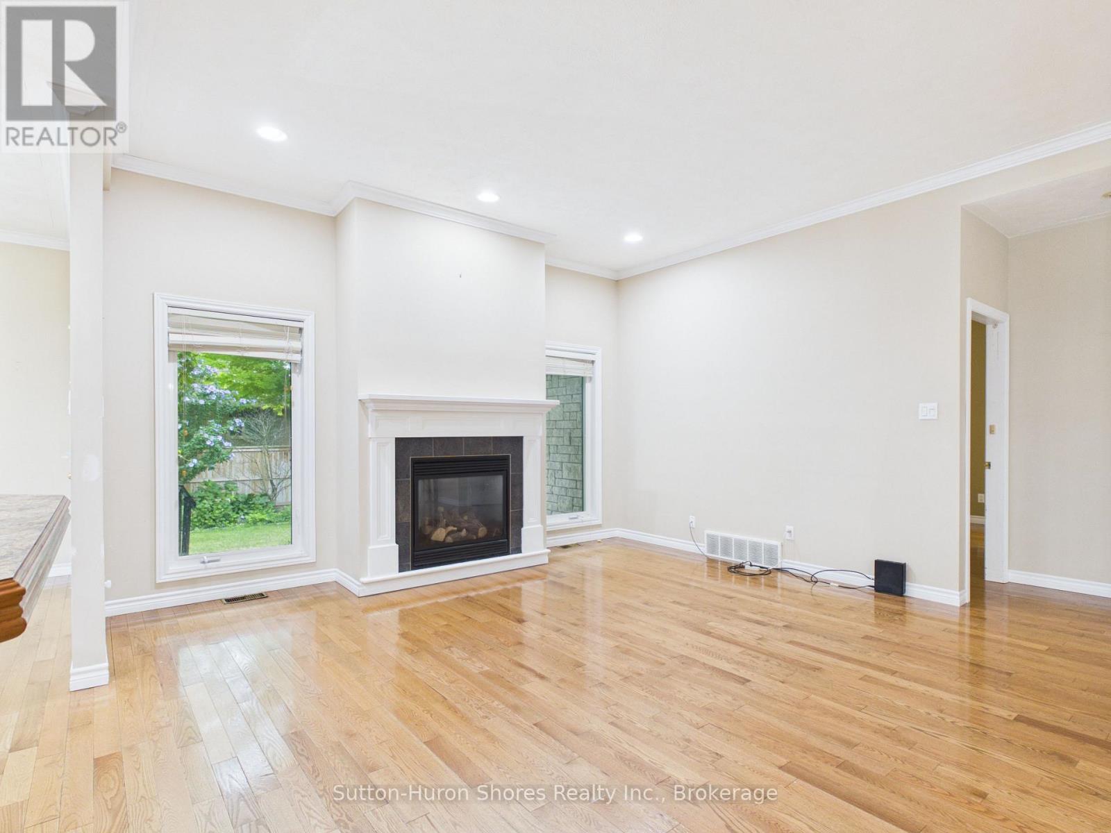490 Bluewater Drive, Saugeen Shores, Ontario N0H 2C1 - Photo 9 - X13683060