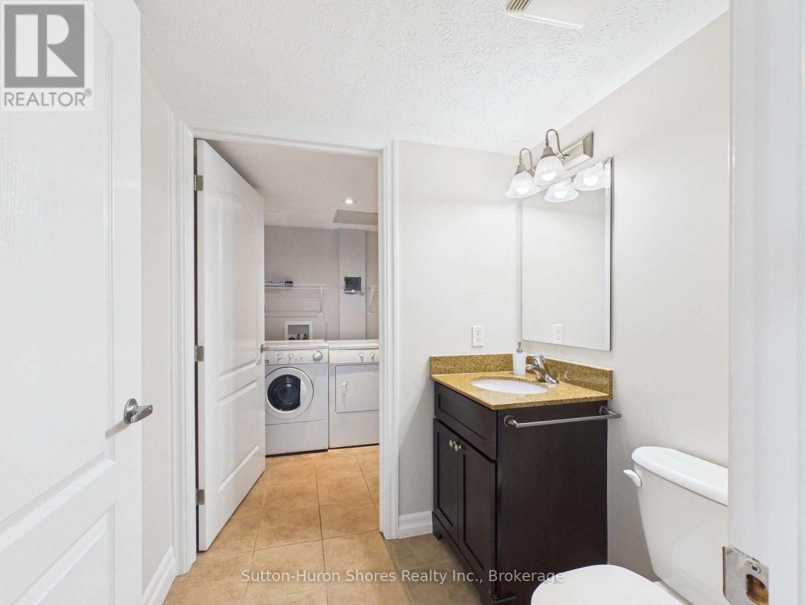 402 - 221 Adelaide Street, Saugeen Shores, Ontario N0H 2L0 - Photo 4 - X13689832