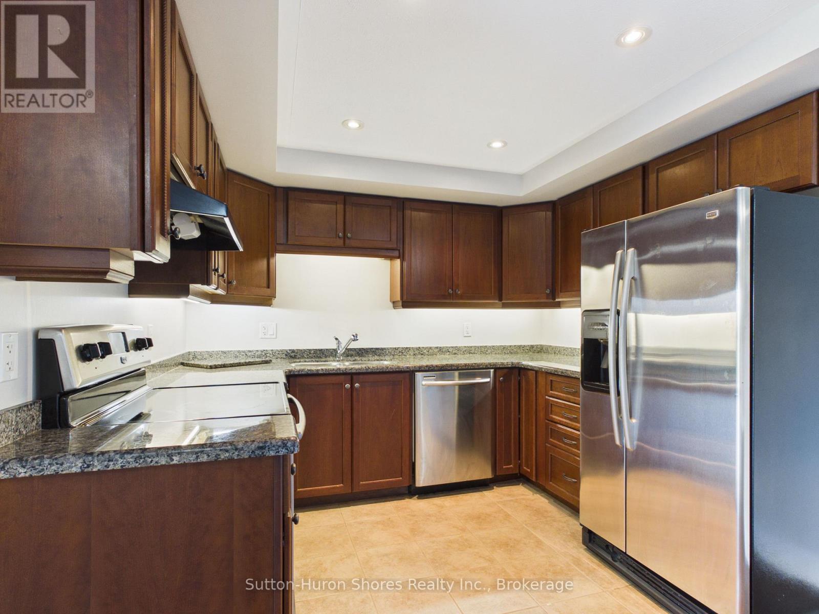 402 - 221 Adelaide Street, Saugeen Shores, Ontario N0H 2L0 - Photo 7 - X13689832