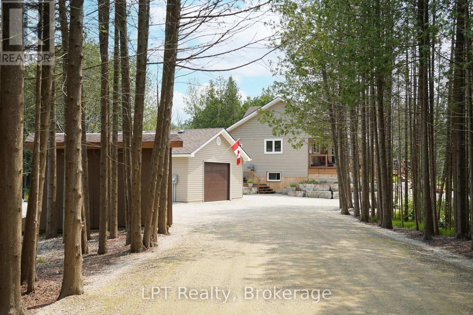 502180 Grey Road 1, Georgian Bluffs, Ontario N0H 2T0 - Photo 2 - X13692746
