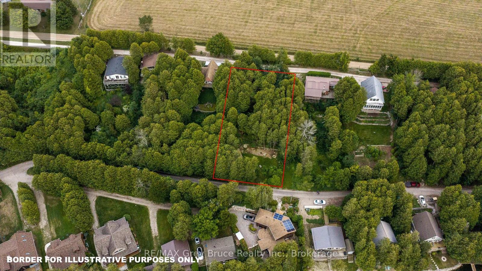 34 Hilltop Drive, South Bruce Peninsula, Ontario N0H 1A0 - Photo 2 - X13693778