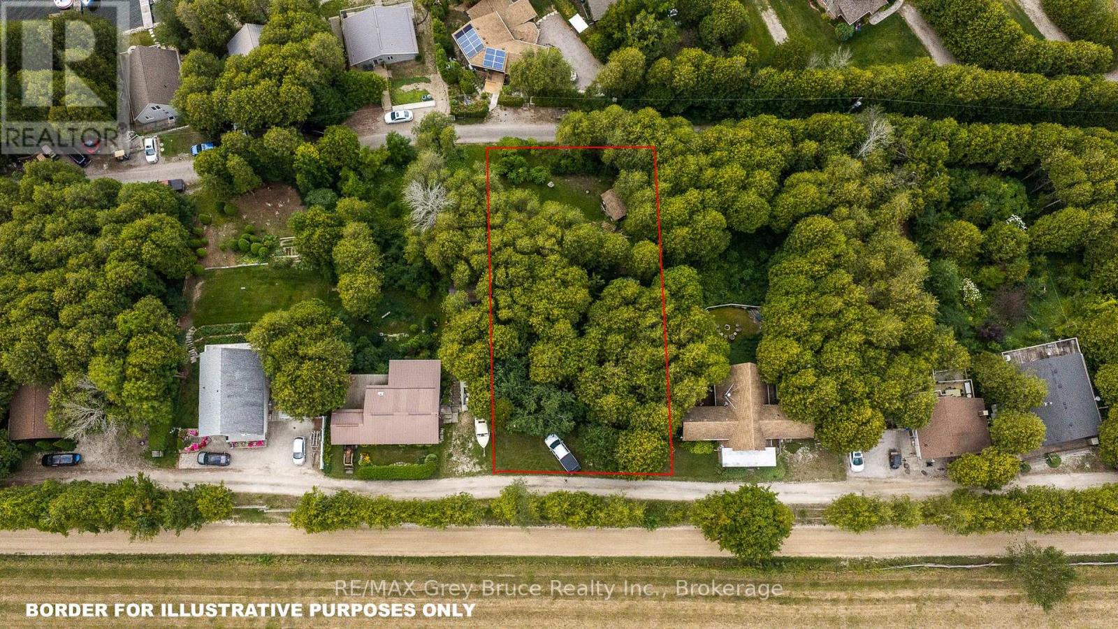 34 Hilltop Drive, South Bruce Peninsula, Ontario N0H 1A0 - Photo 3 - X13693778