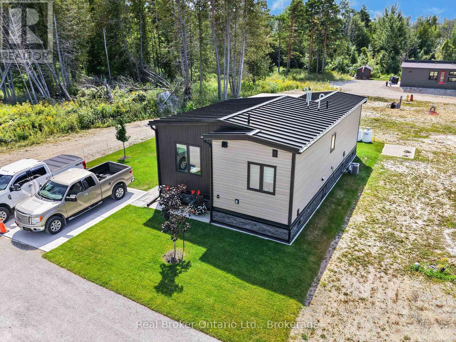 1414 - 5007 Highway 21 Highway, Saugeen Shores, Ontario N0H 2C5 - Photo 2 - X13697150