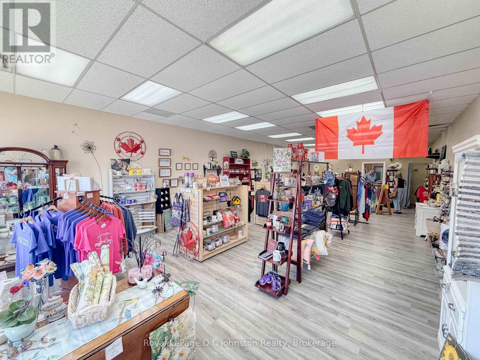 554 Goderich Street, Saugeen Shores, Ontario N0H 2C0 - Photo 8 - X13701346