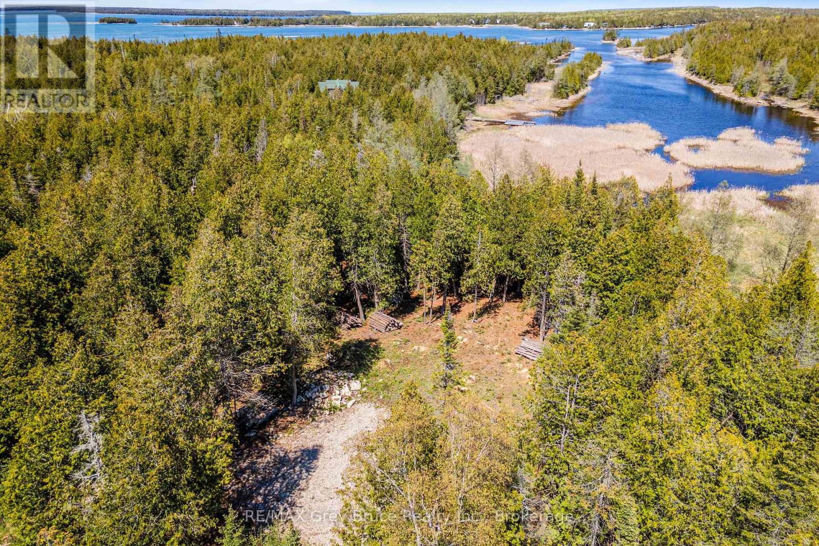 228 Corey Crescent, Northern Bruce Peninsula, Ontario N0H 2R0 - Photo 2 - X13705108