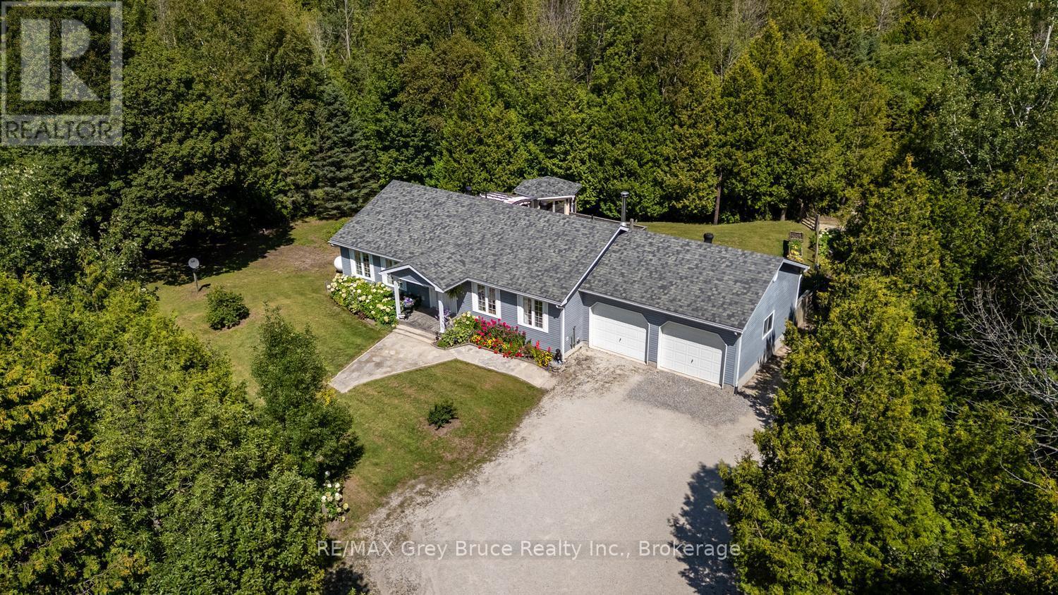 358 Huron Road, South Bruce Peninsula, Ontario N0H 2T0 - Photo 3 - X13708832
