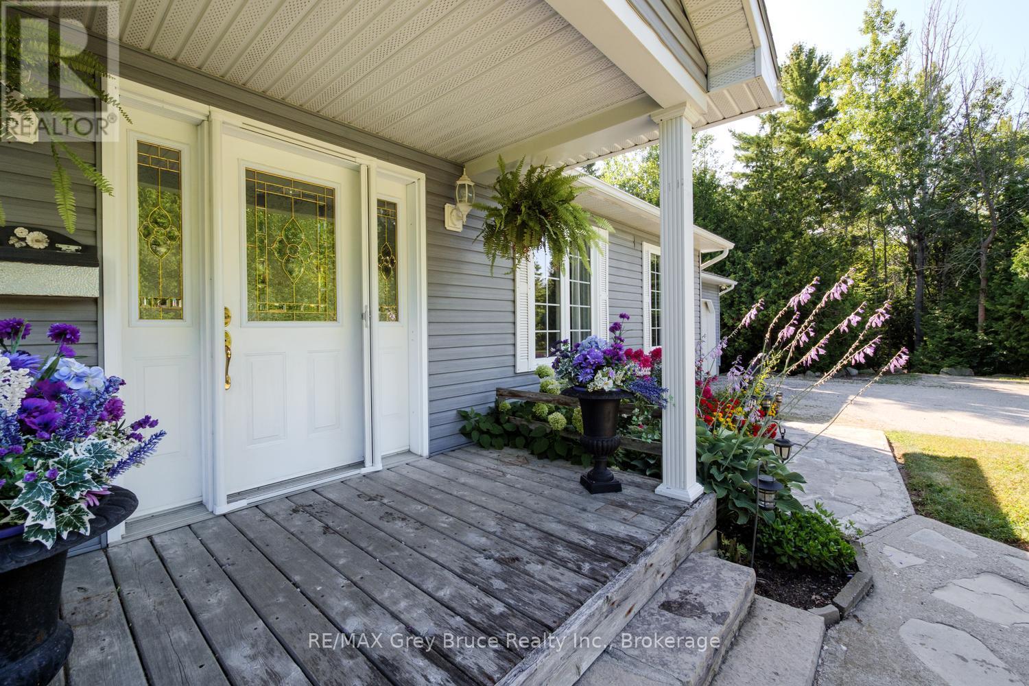 358 Huron Road, South Bruce Peninsula, Ontario N0H 2T0 - Photo 4 - X13708832