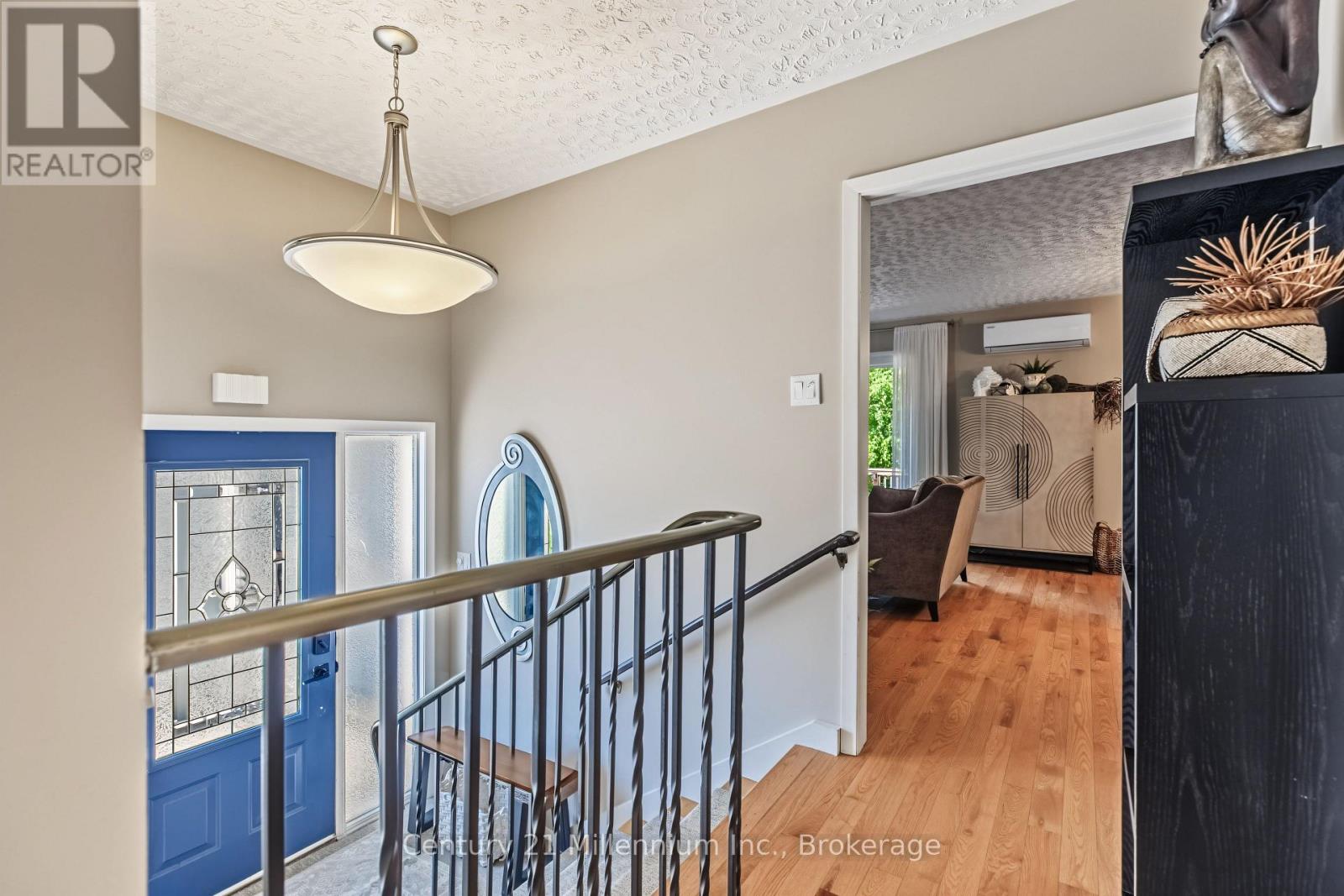 36 Huron Street N, Saugeen Shores, Ontario N0H 2L0 - Photo 3 - X13709504