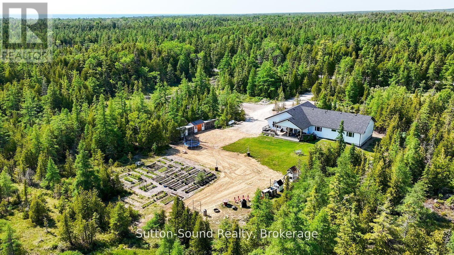 107 Whiskey Harbour Road, Northern Bruce Peninsula, Ontario N0H 2T0 - Photo 2 - X13713106