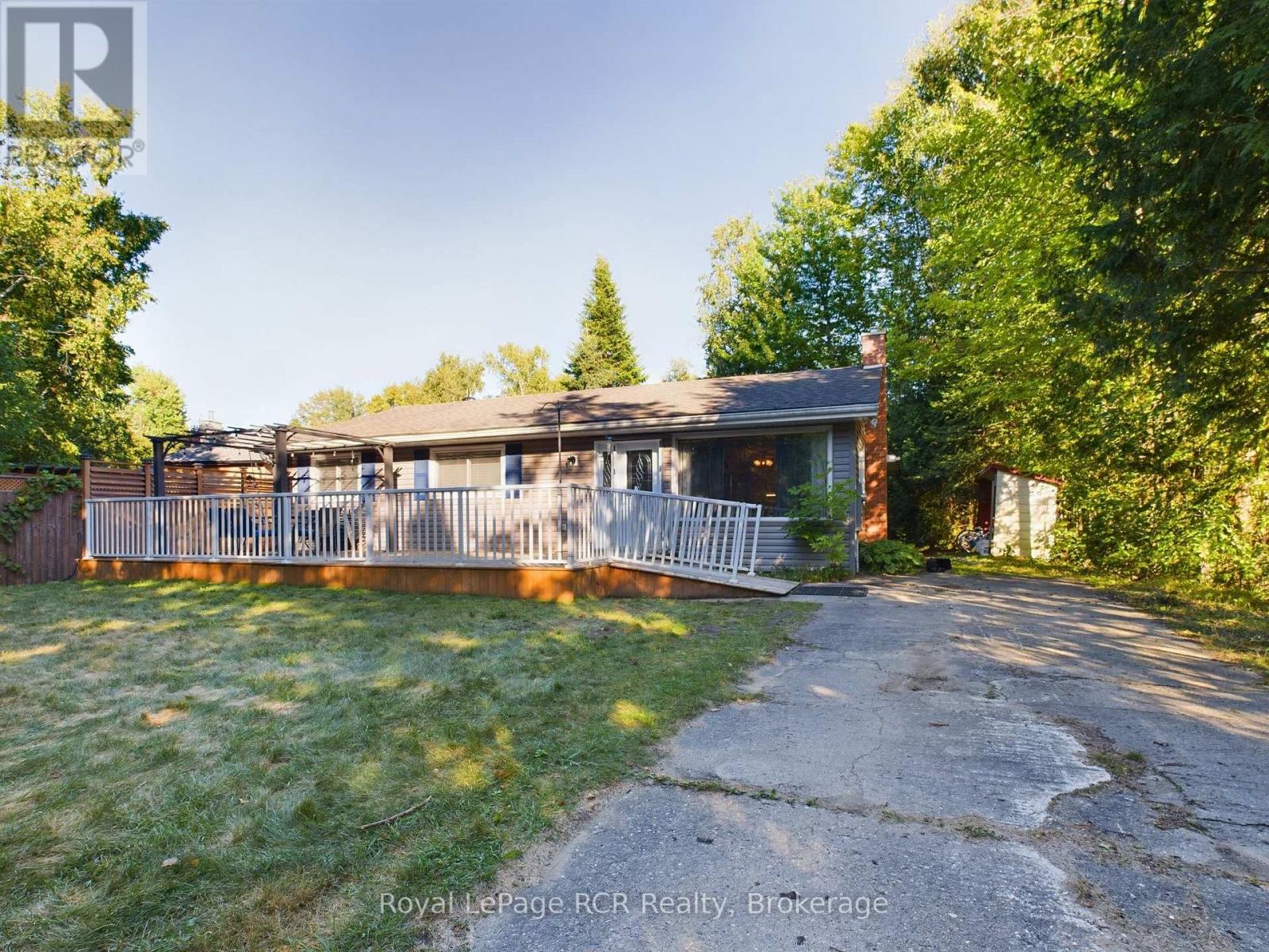 26 Robert Drive, Saugeen Shores, Ontario N0H 2C5 - Photo 2 - X13715706