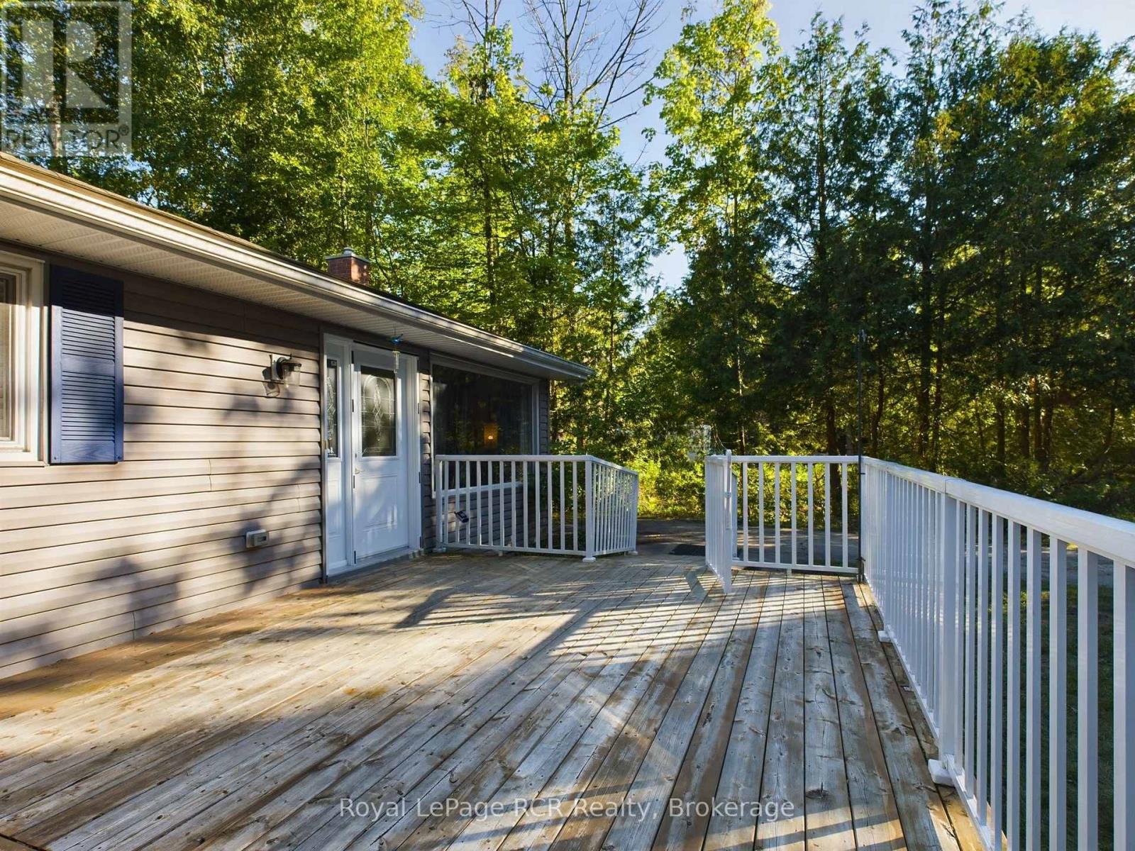 26 Robert Drive, Saugeen Shores, Ontario N0H 2C5 - Photo 3 - X13715706