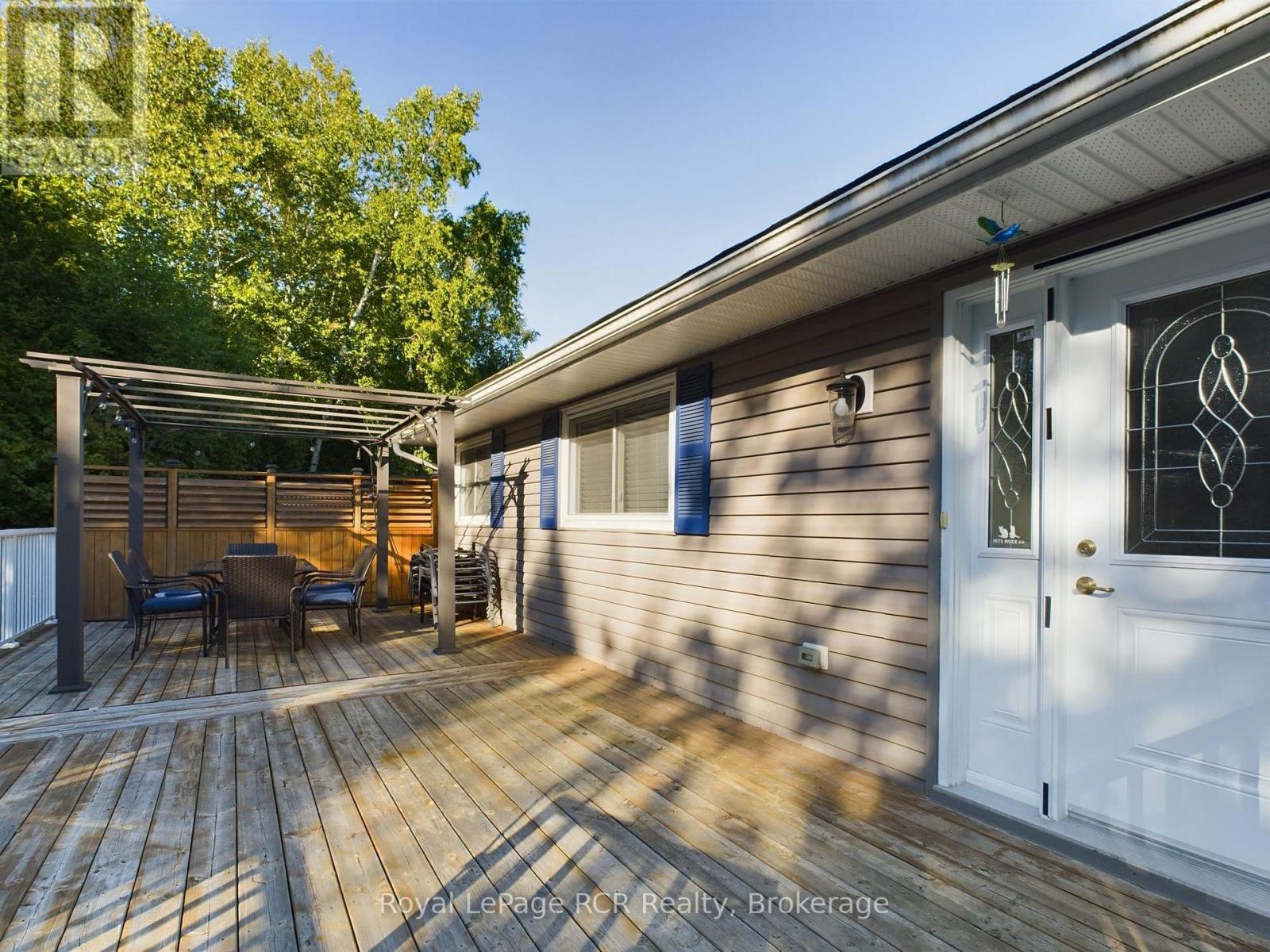 26 Robert Drive, Saugeen Shores, Ontario N0H 2C5 - Photo 4 - X13715706
