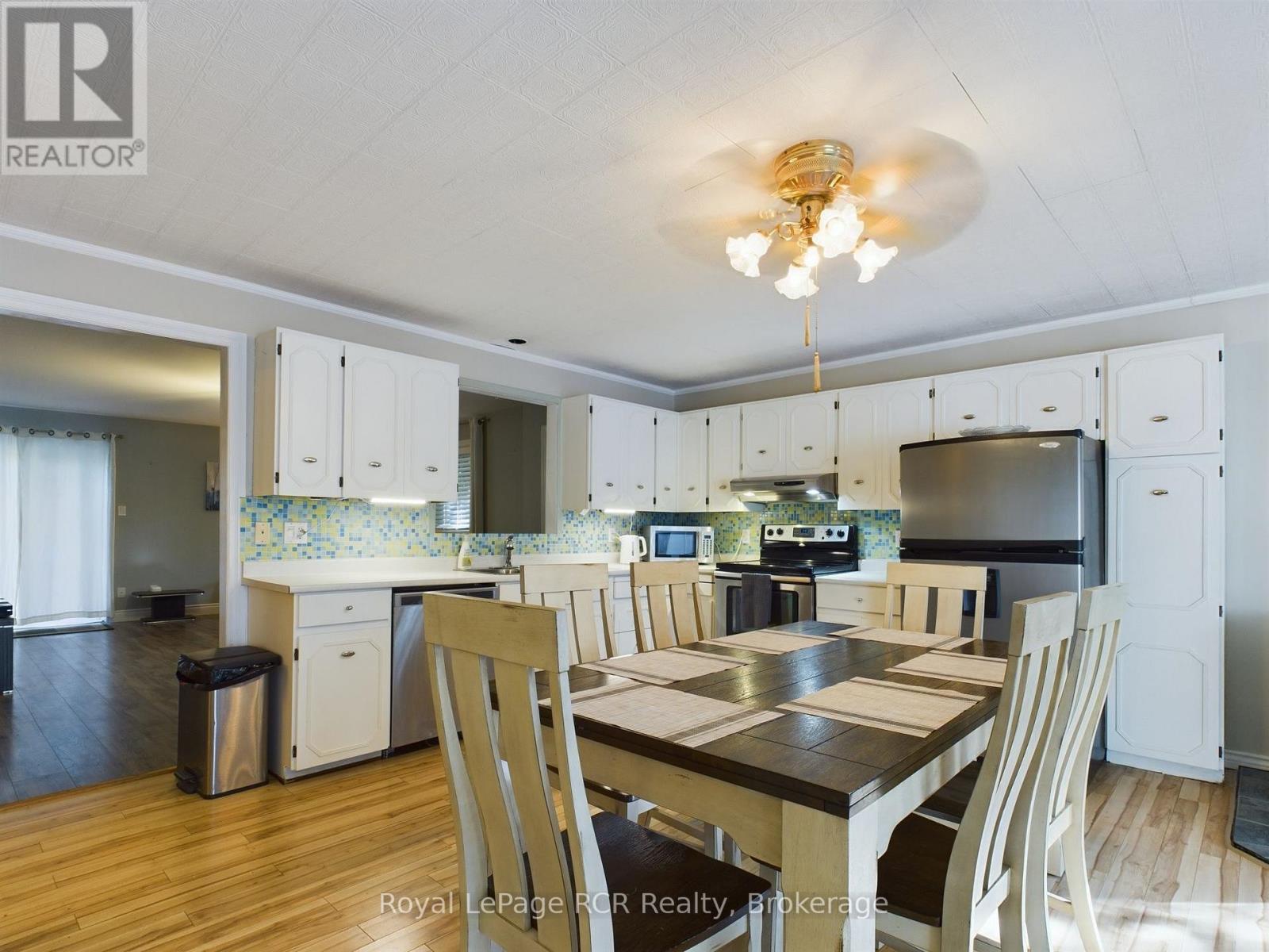 26 Robert Drive, Saugeen Shores, Ontario N0H 2C5 - Photo 8 - X13715706