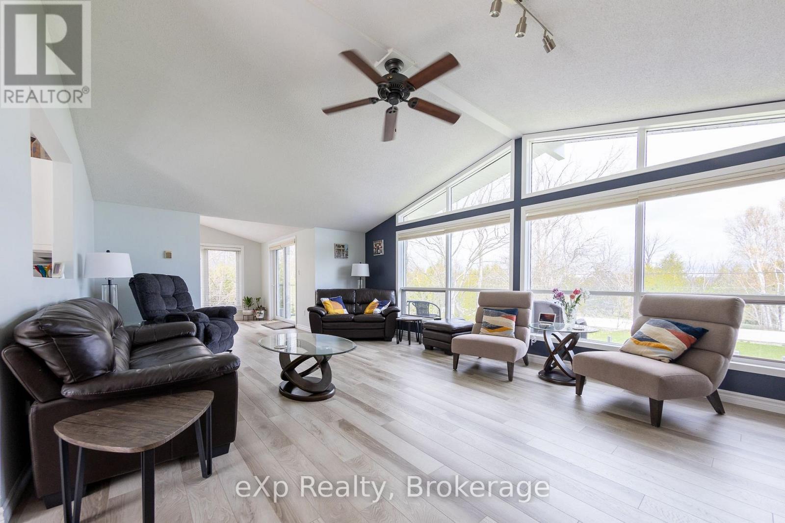 502754 Grey Road 1, Georgian Bluffs, Ontario N0H 2T0 - Photo 4 - X13717090