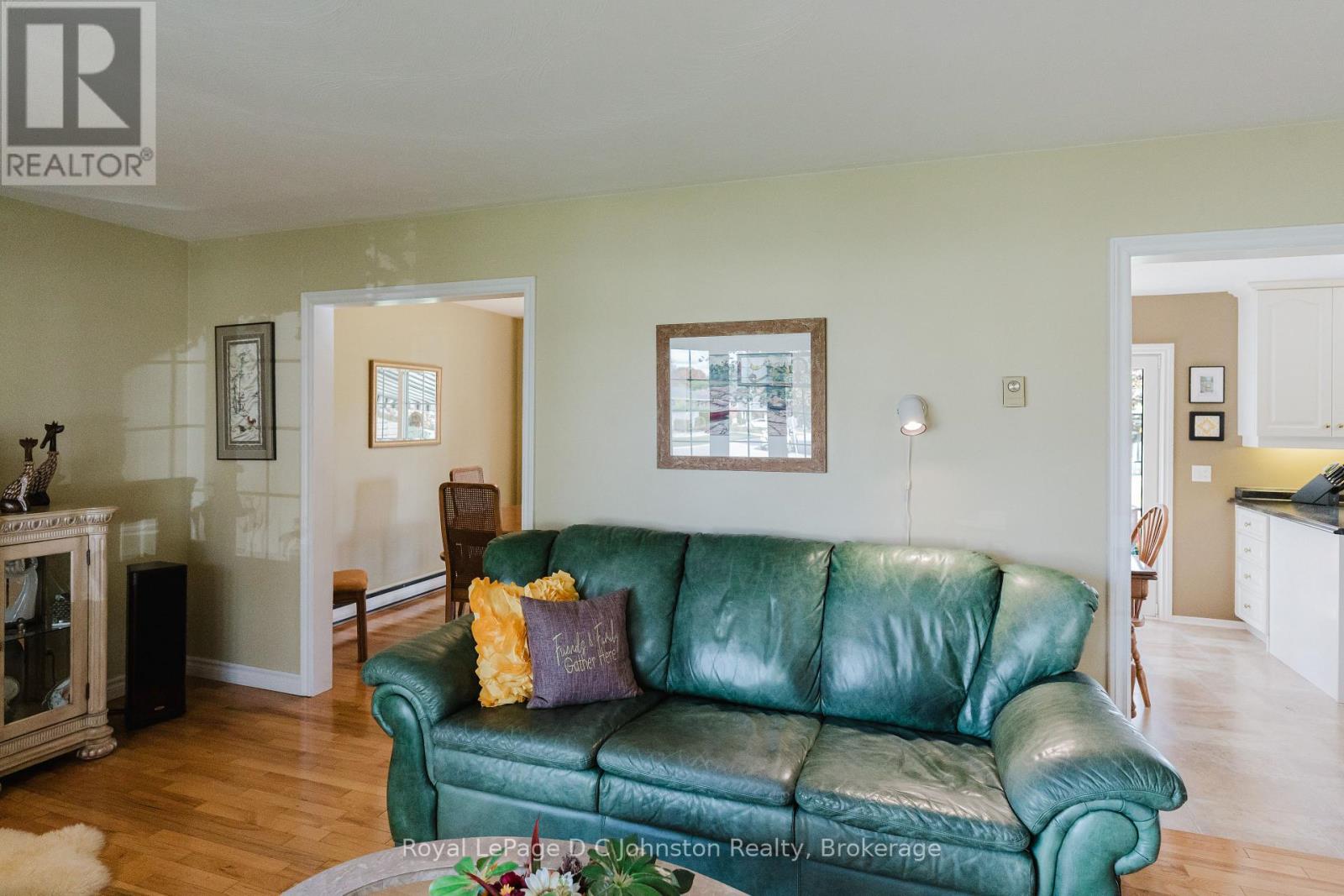 929 Wellington Street, Saugeen Shores, Ontario N0H 2C3 - Photo 9 - X13718868