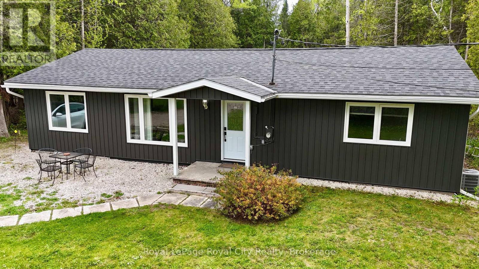 7221 6 Highway, Northern Bruce Peninsula, Ontario N0H 2R0 - Photo 2 - X13719524