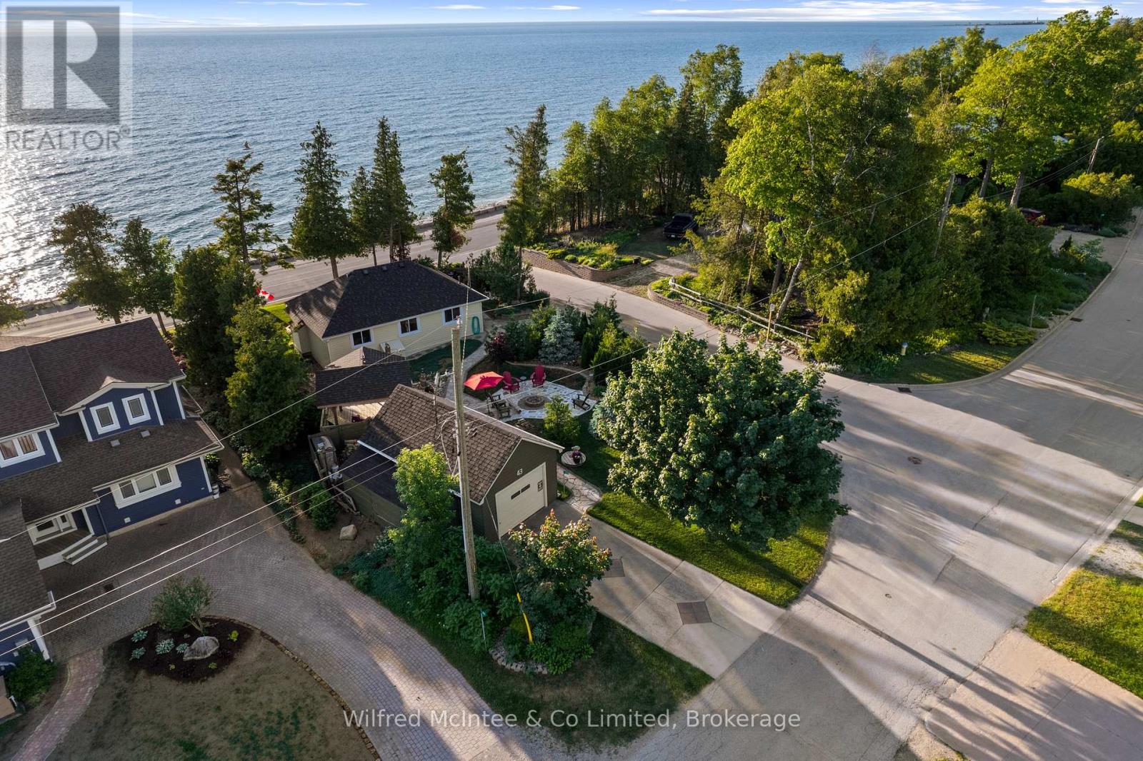 43 FENTON DRIVE, Saugeen Shores, Ontario