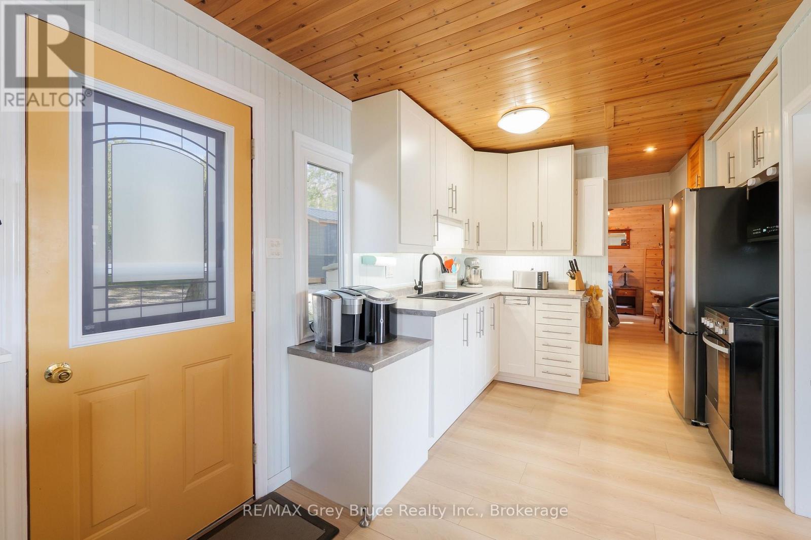 38 Maple Drive, South Bruce Peninsula, Ontario N0H 1A0 - Photo 8 - X13720234