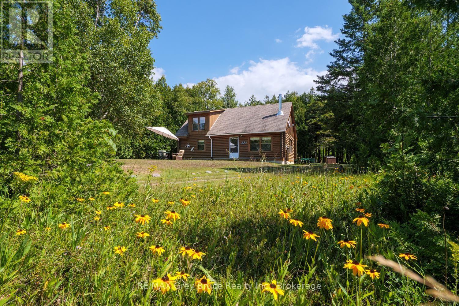 281 Shoreline Avenue, South Bruce Peninsula, Ontario N0H 2T0 - Photo 1 - X13725540
