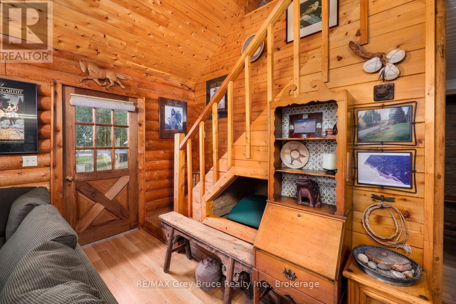 281 Shoreline Avenue, South Bruce Peninsula, Ontario N0H 2T0 - Photo 6 - X13725540