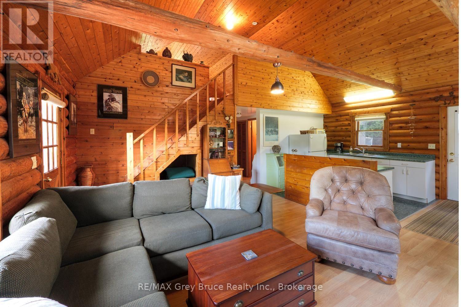 281 Shoreline Avenue, South Bruce Peninsula, Ontario N0H 2T0 - Photo 8 - X13725540