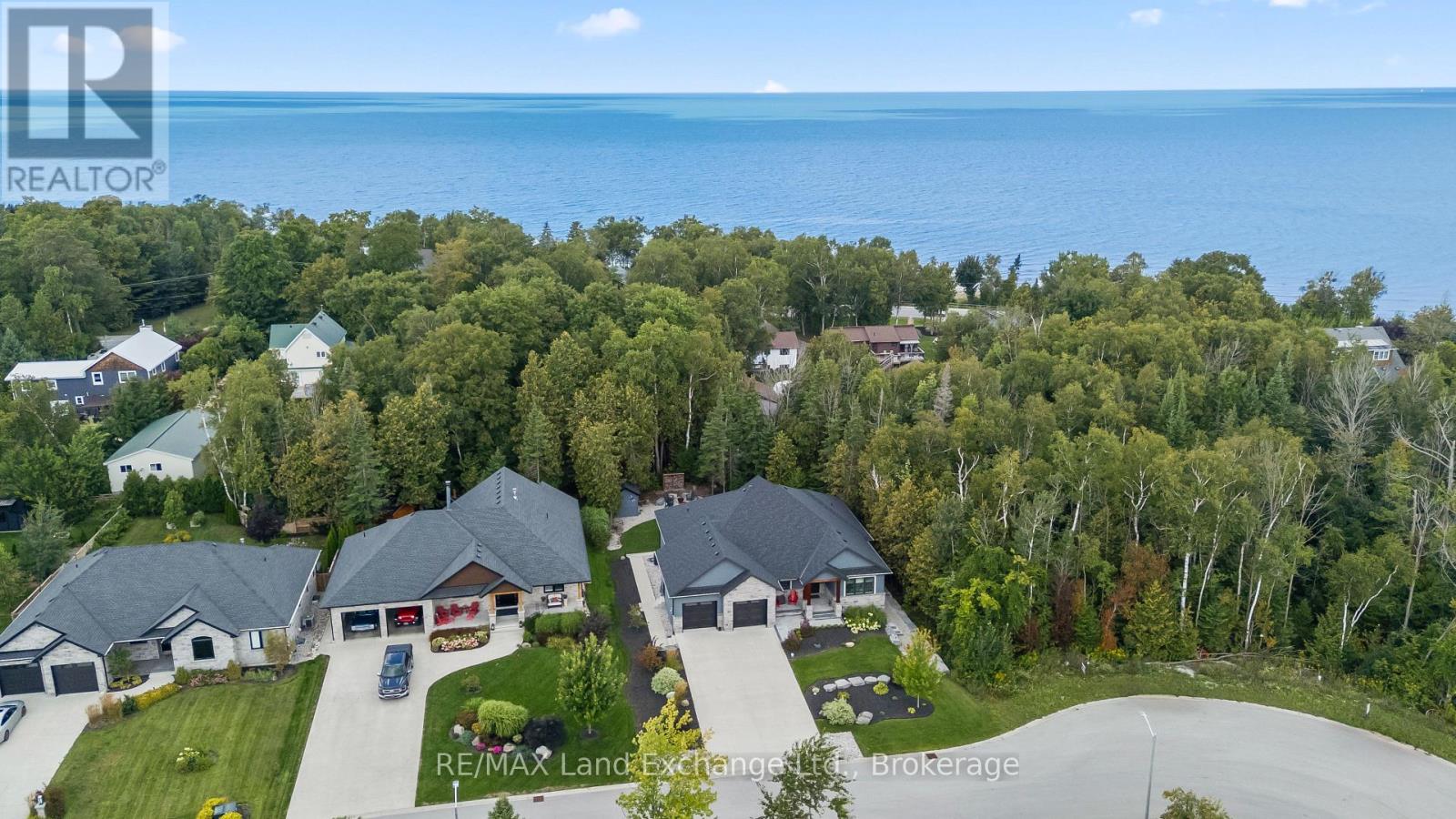 9 Lakeside Woods Crescent, Saugeen Shores, Ontario N0H 2C6 - Photo 3 - X13726852