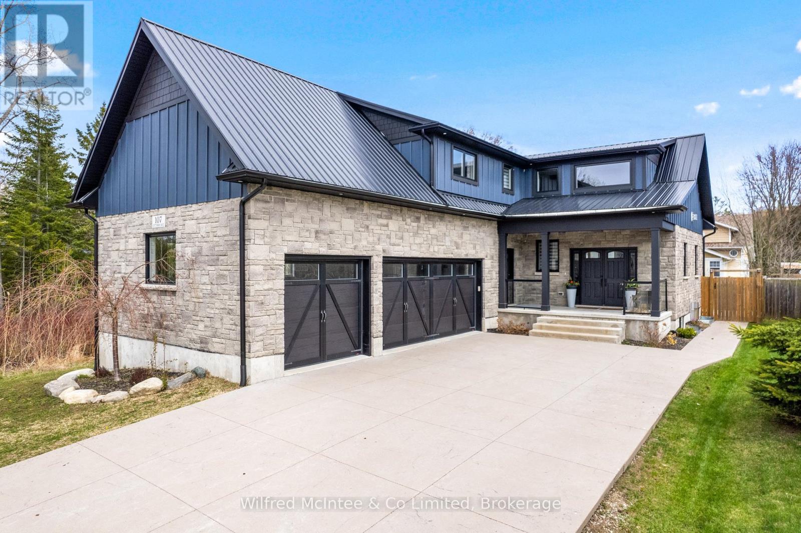 107 Ottawa Avenue, Saugeen Shores, Ontario N0H 2L0 - Photo 1 - X13729010