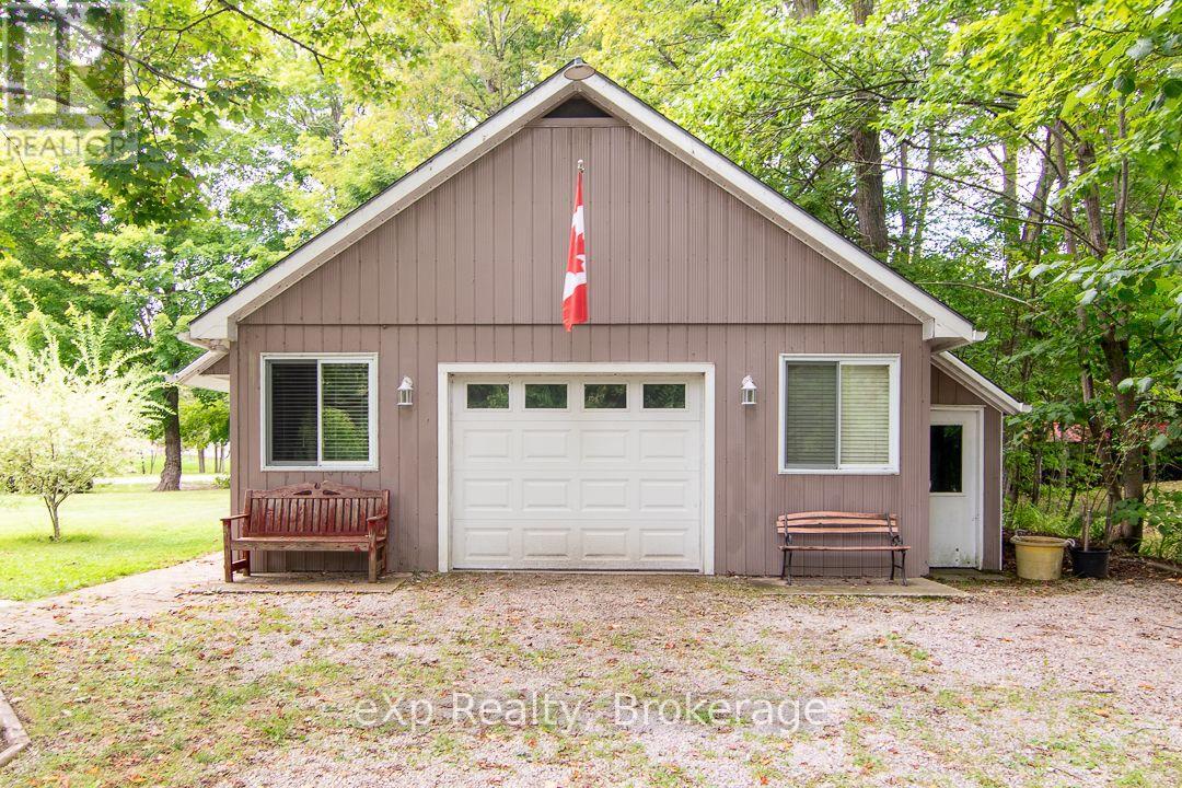 92 Parkside Avenue, South Bruce Peninsula, Ontario N0H 2T0 - Photo 4 - X13729714